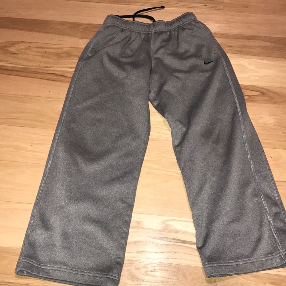 sweat pants